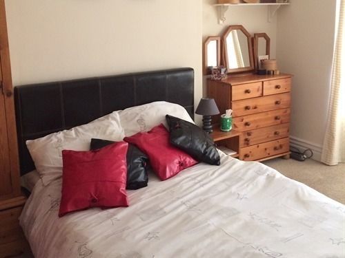 רדינג Spacious House, Sleeps 7 People מראה חיצוני תמונה